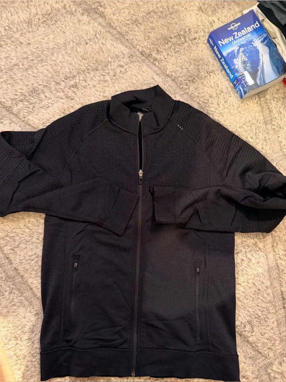 Lululemon sweatshirt w/Merino wool